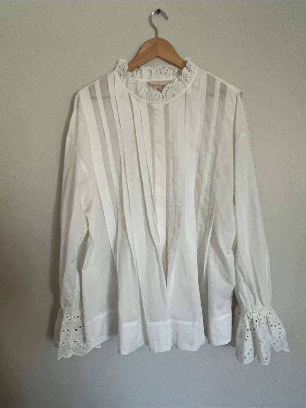 H&M White Lace-Trim Pintuck Blouse